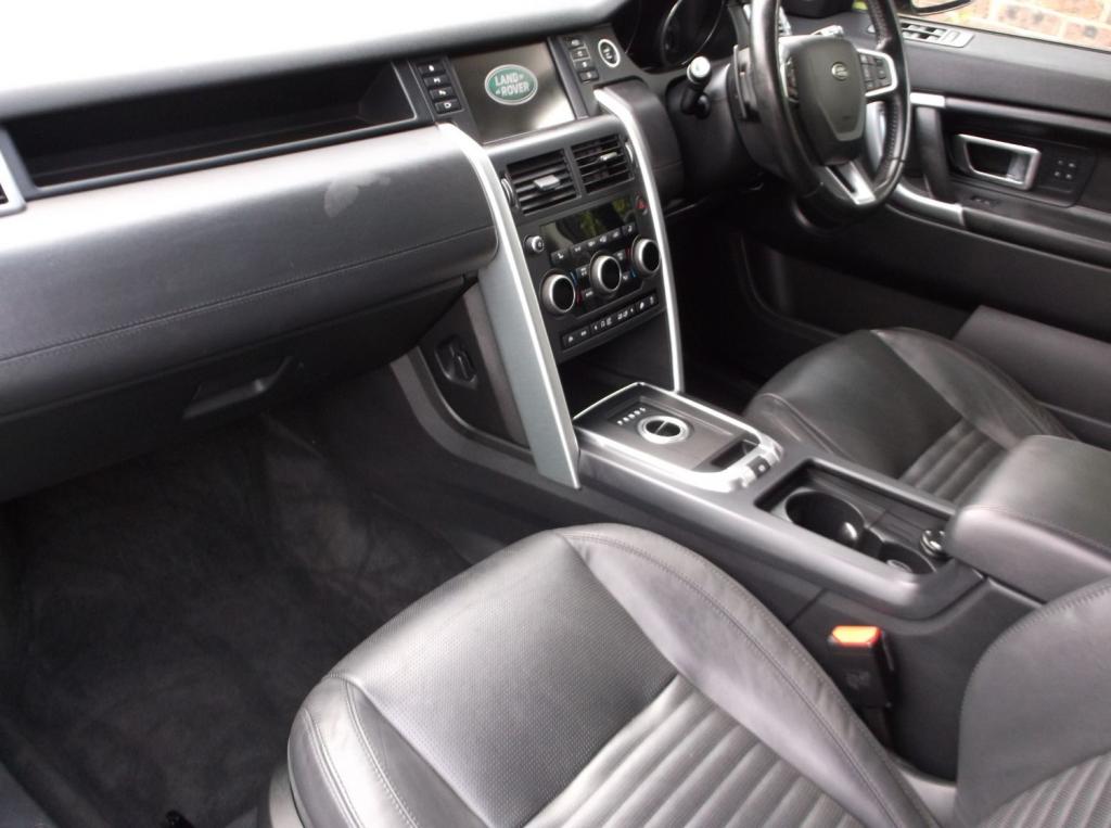 LAND ROVER DISCOVERY SPORT