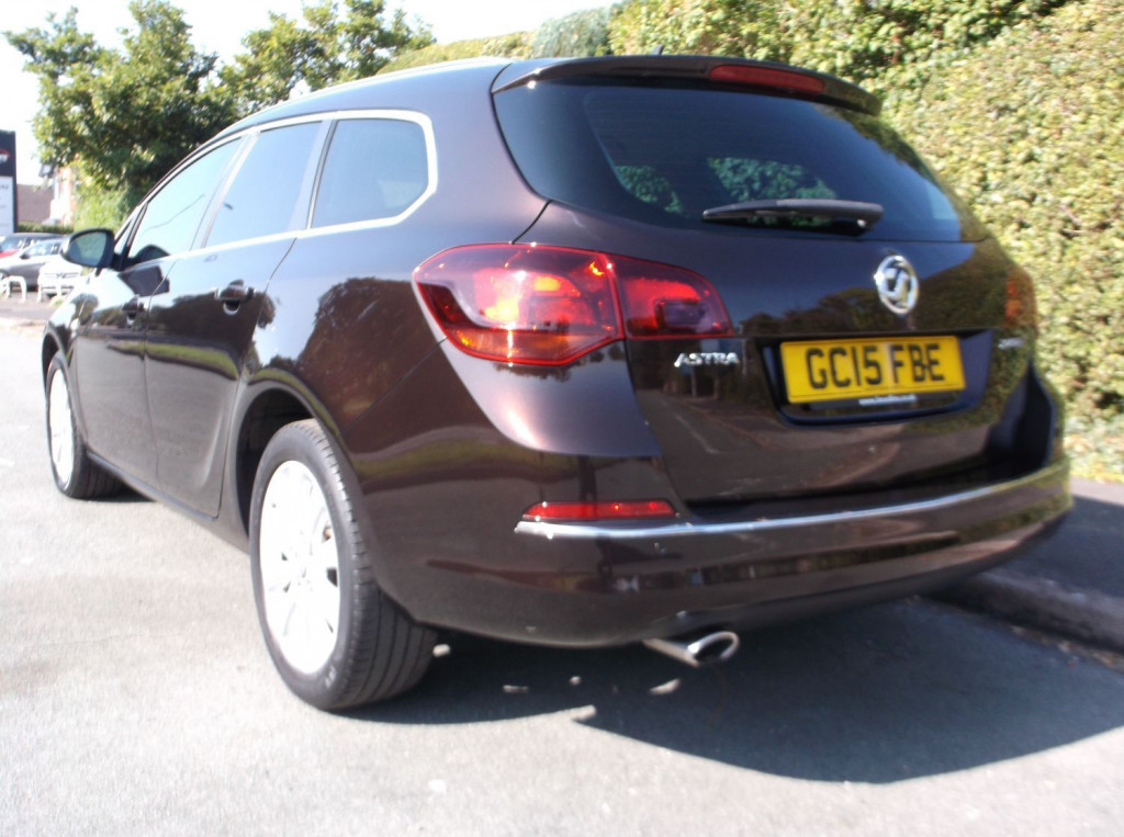 VAUXHALL ASTRA
