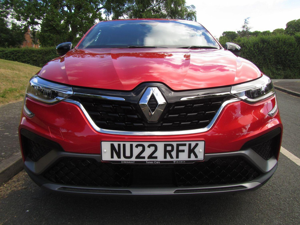 View RENAULT ARKANA 1.6 E-TECH R.S. Line - REPAIRED CAT S