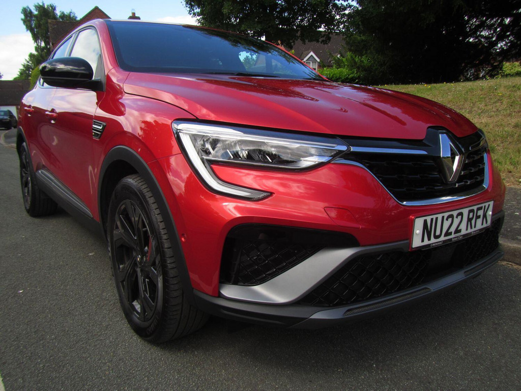 View RENAULT ARKANA 1.6 E-TECH R.S. Line - REPAIRED CAT S