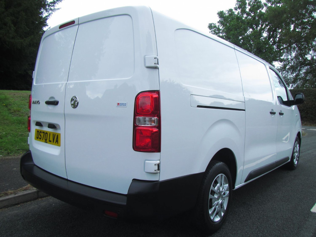 VAUXHALL VIVARO