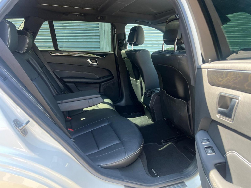 MERCEDES-BENZ E CLASS