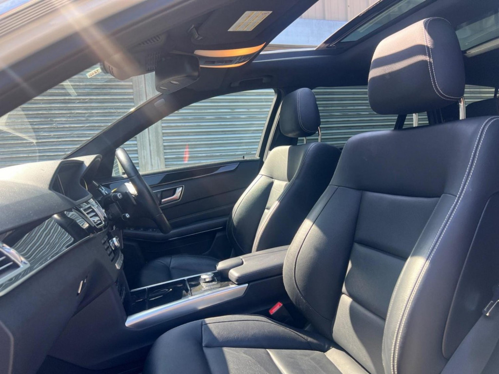 MERCEDES-BENZ E CLASS