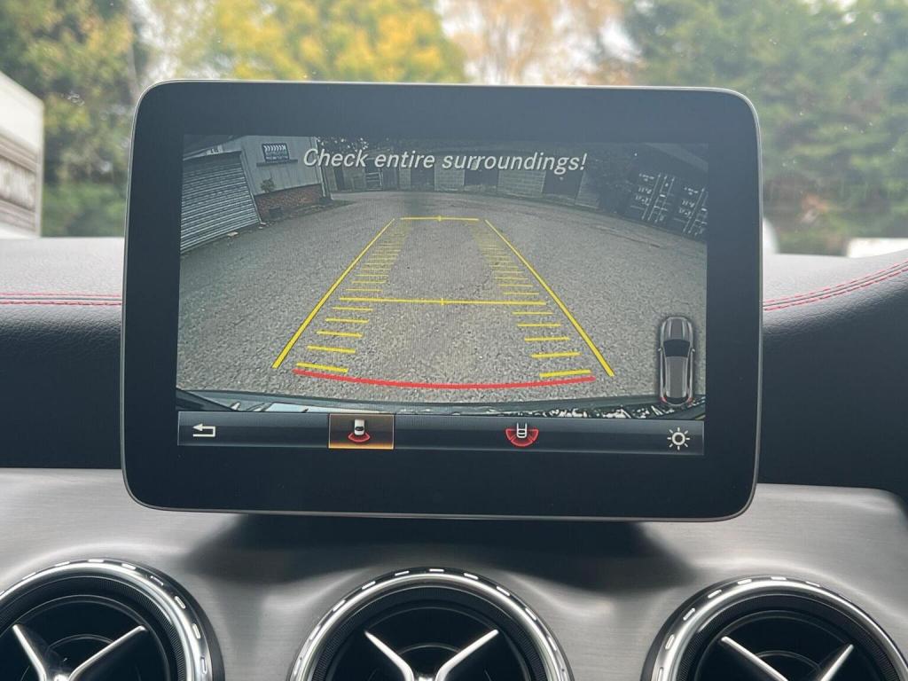 MERCEDES-BENZ GLA CLASS