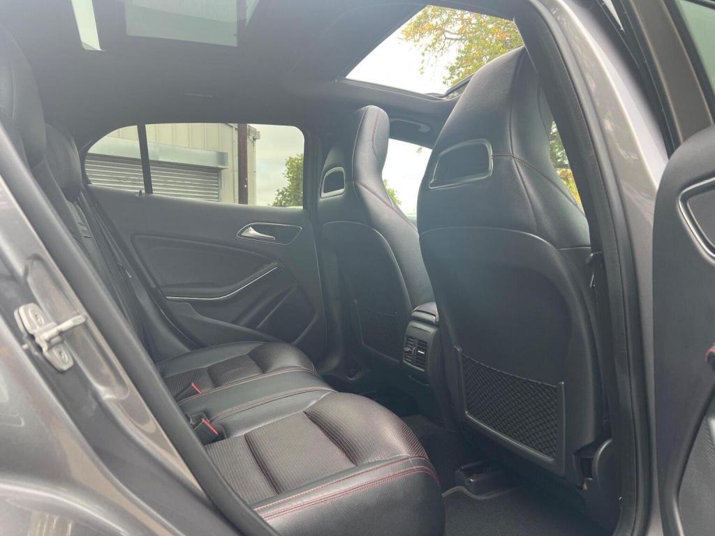 MERCEDES-BENZ GLA CLASS