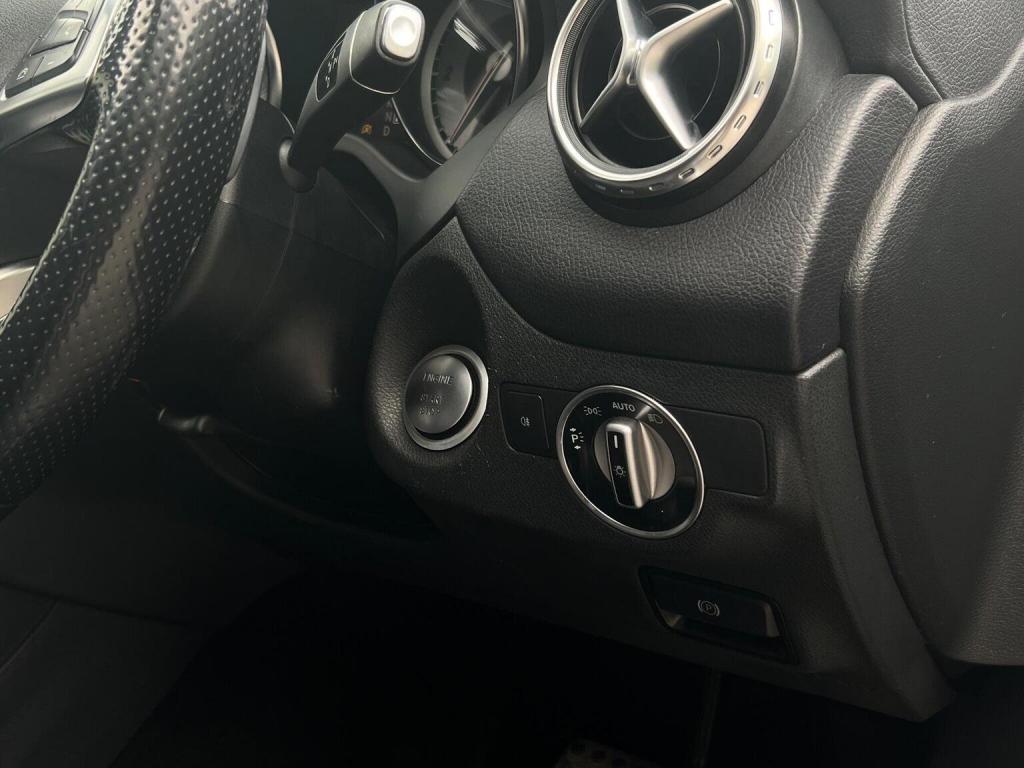 MERCEDES-BENZ GLA CLASS