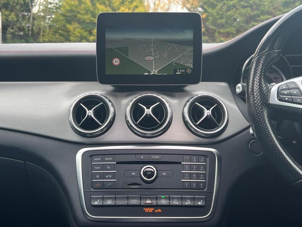 MERCEDES-BENZ GLA CLASS