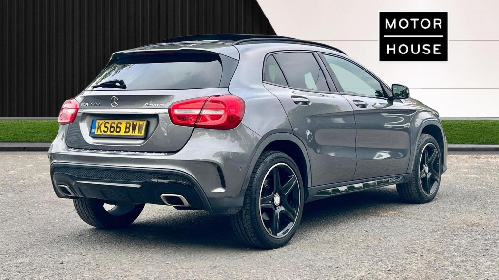 MERCEDES-BENZ GLA CLASS