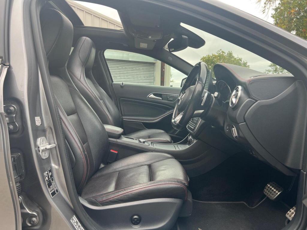 MERCEDES-BENZ GLA CLASS