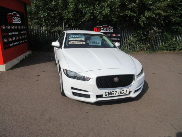 JAGUAR XE