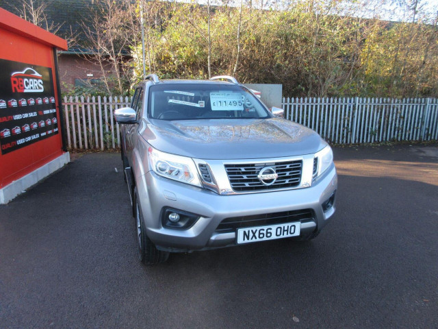 NISSAN NAVARA