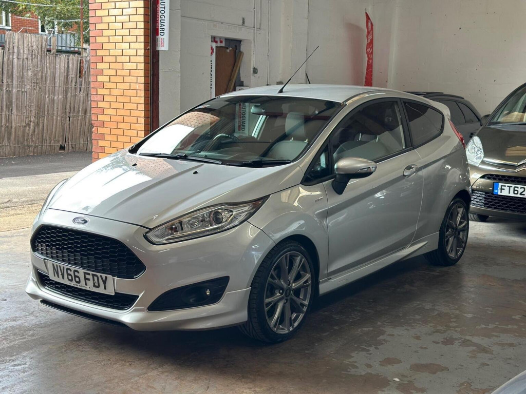View FORD FIESTA 1.0T EcoBoost ST-Line Euro 6 (s/s) 3dr