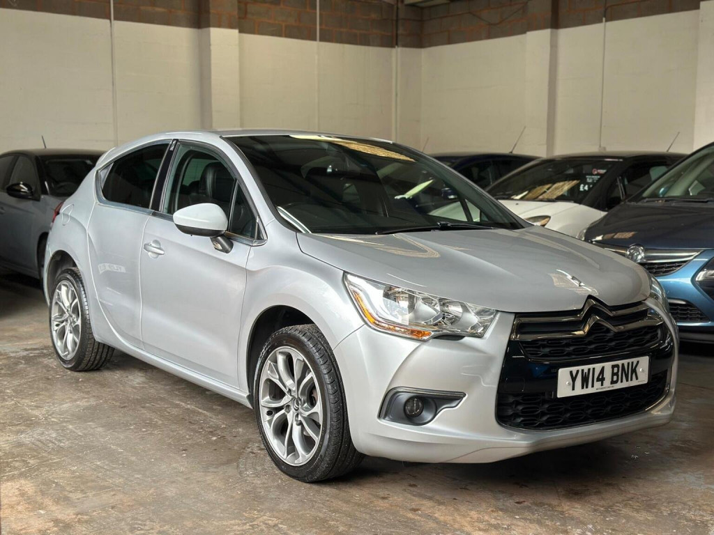 View CITROEN DS4 1.6 e-HDi Airdream DStyle Euro 5 (s/s) 5dr