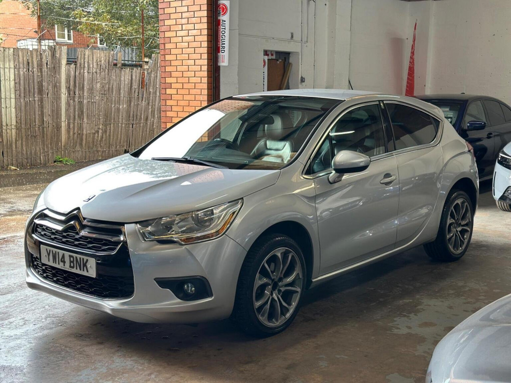 View CITROEN DS4 1.6 e-HDi Airdream DStyle Euro 5 (s/s) 5dr