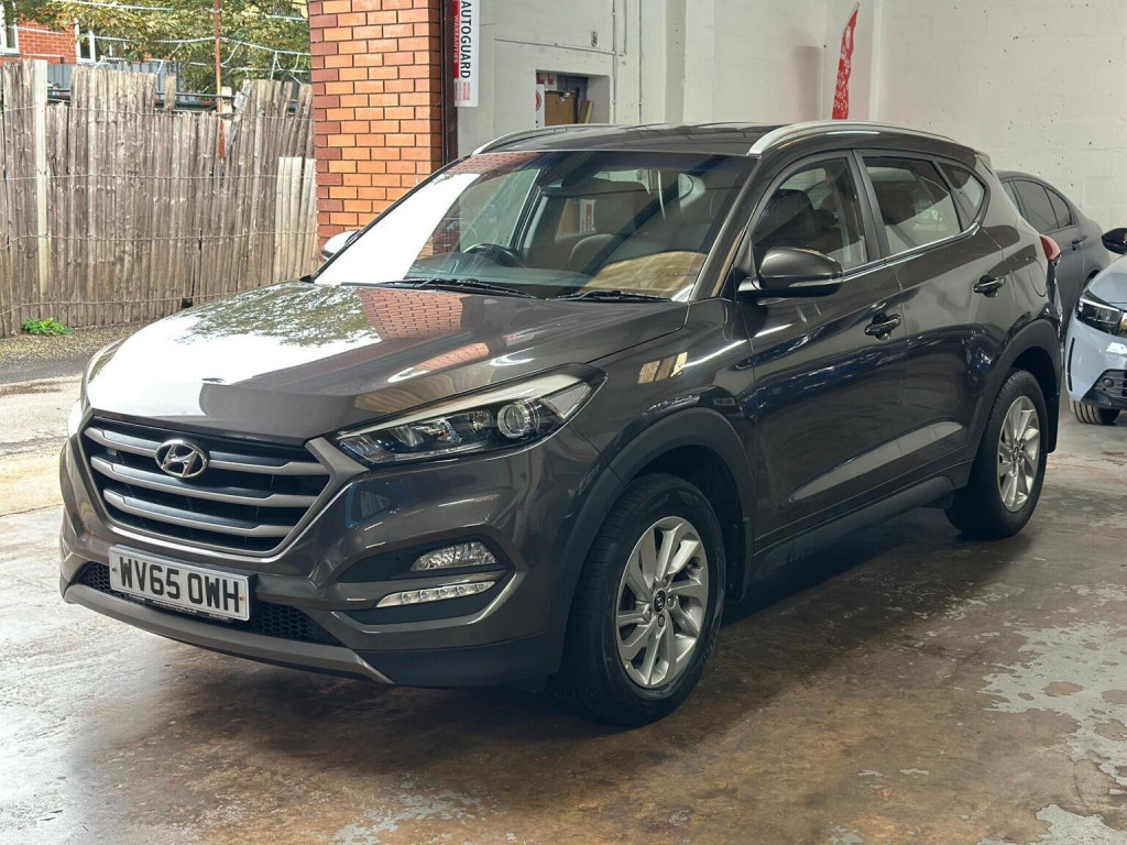 View HYUNDAI TUCSON 1.7 CRDi Blue Drive SE Nav Euro 6 (s/s) 5dr