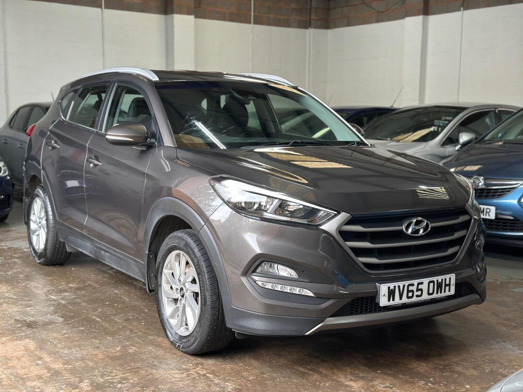View HYUNDAI TUCSON 1.7 CRDi Blue Drive SE Nav Euro 6 (s/s) 5dr