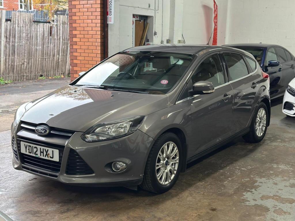 View FORD FOCUS 1.6 Titanium Euro 5 5dr