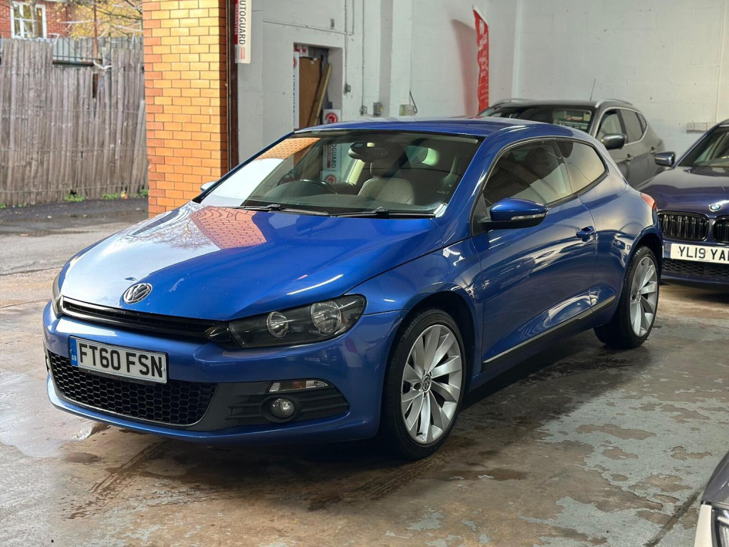 View VOLKSWAGEN SCIROCCO 2.0 TDI GT Euro 5 3dr
