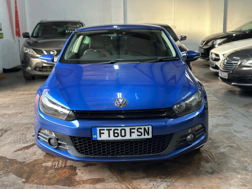 View VOLKSWAGEN SCIROCCO 2.0 TDI GT Euro 5 3dr