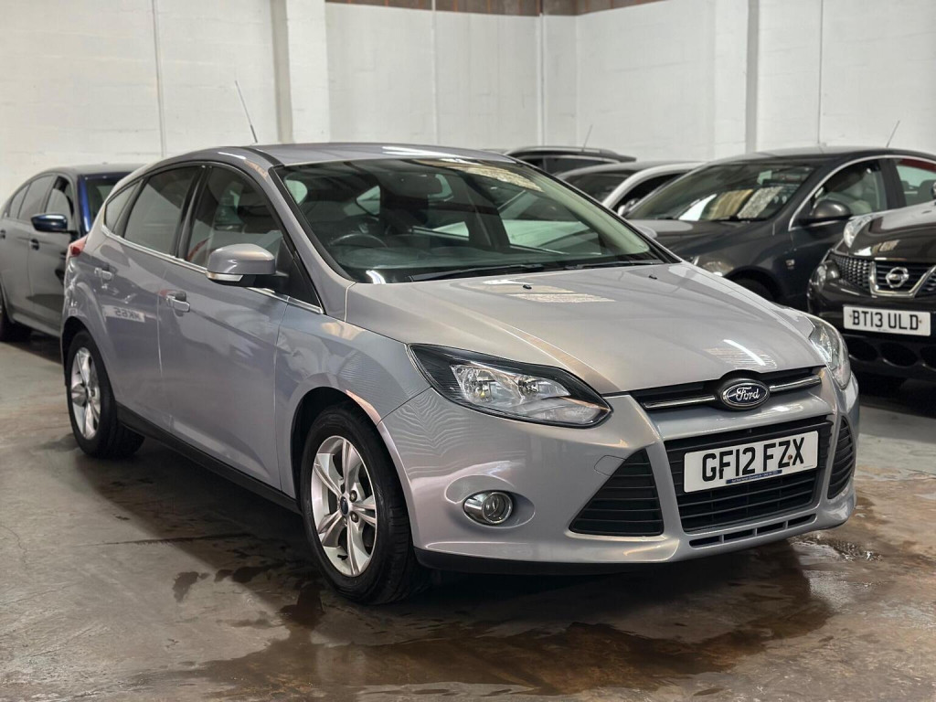 View FORD FOCUS 1.6 Zetec Euro 5 5dr