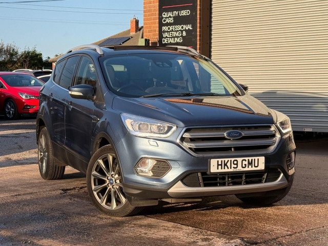 FORD KUGA