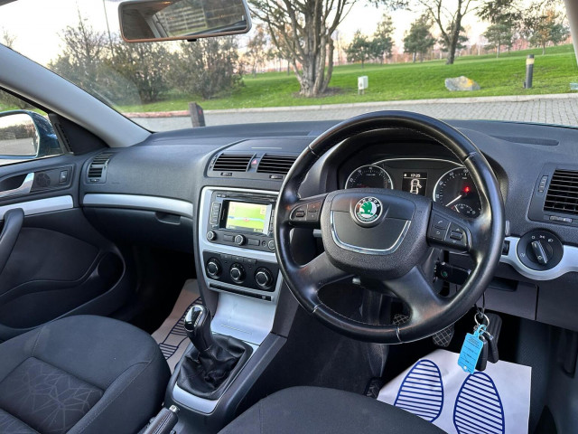 SKODA OCTAVIA 1.4 TSI SE Plus Euro 5 5dr