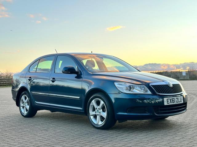 SKODA OCTAVIA 1.4 TSI SE Plus Euro 5 5dr