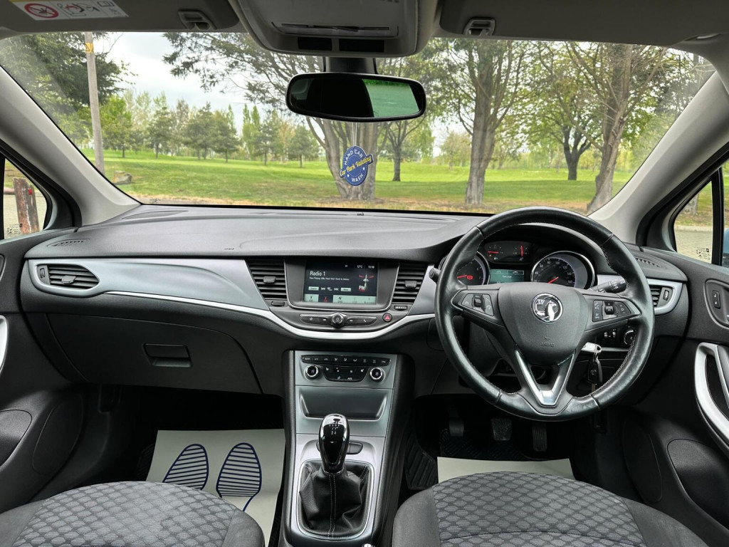 VAUXHALL ASTRA
