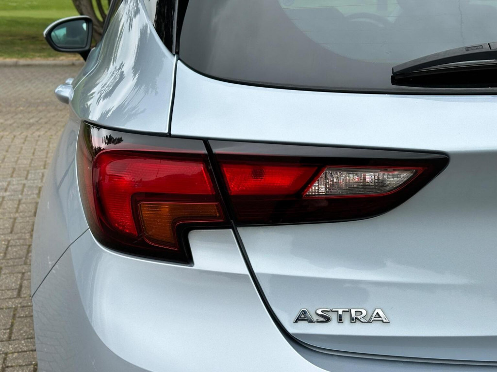 VAUXHALL ASTRA