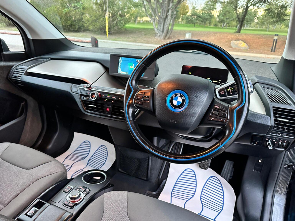 BMW I3
