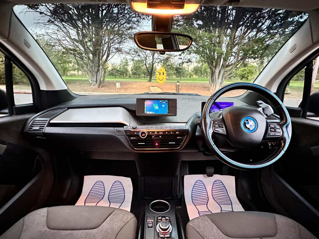 BMW I3