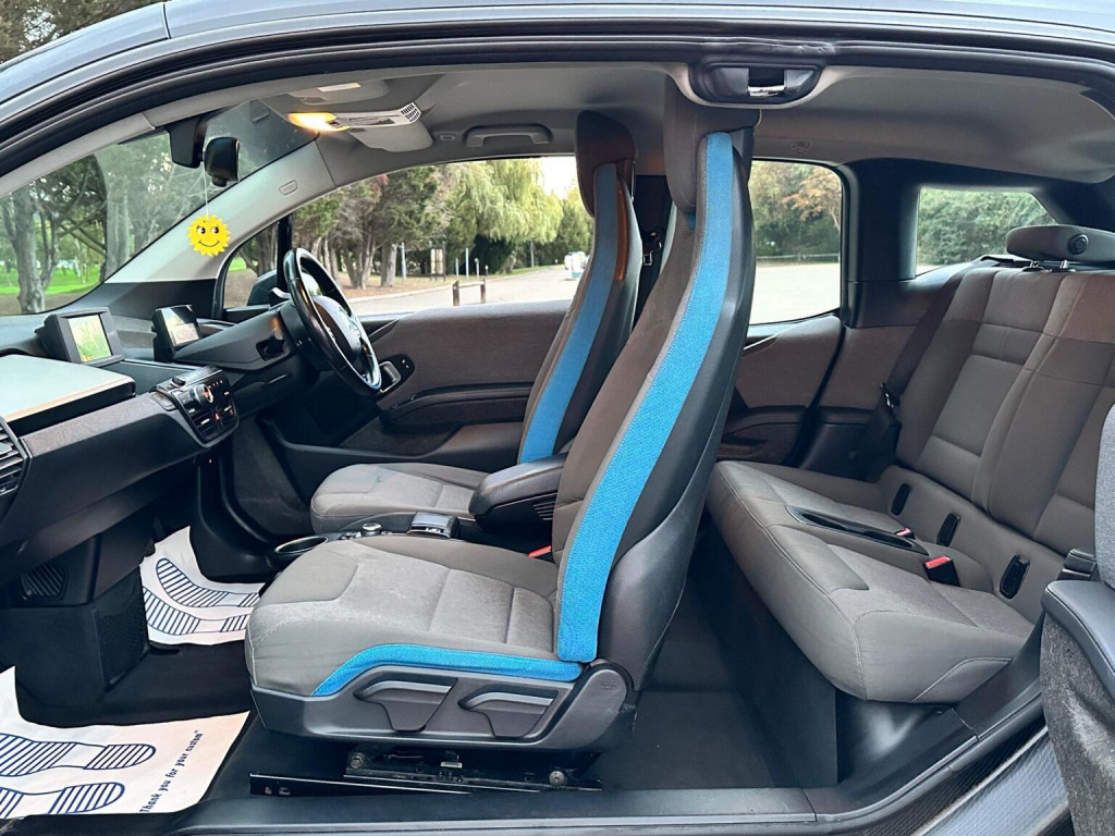 BMW I3