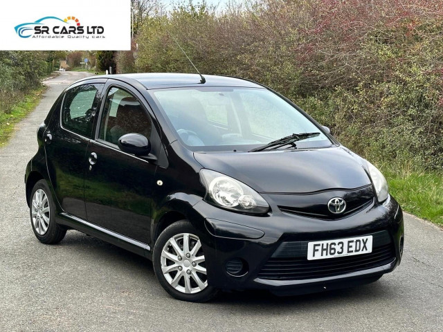 TOYOTA AYGO 1.0 VVT-i Move Euro 5 5dr
