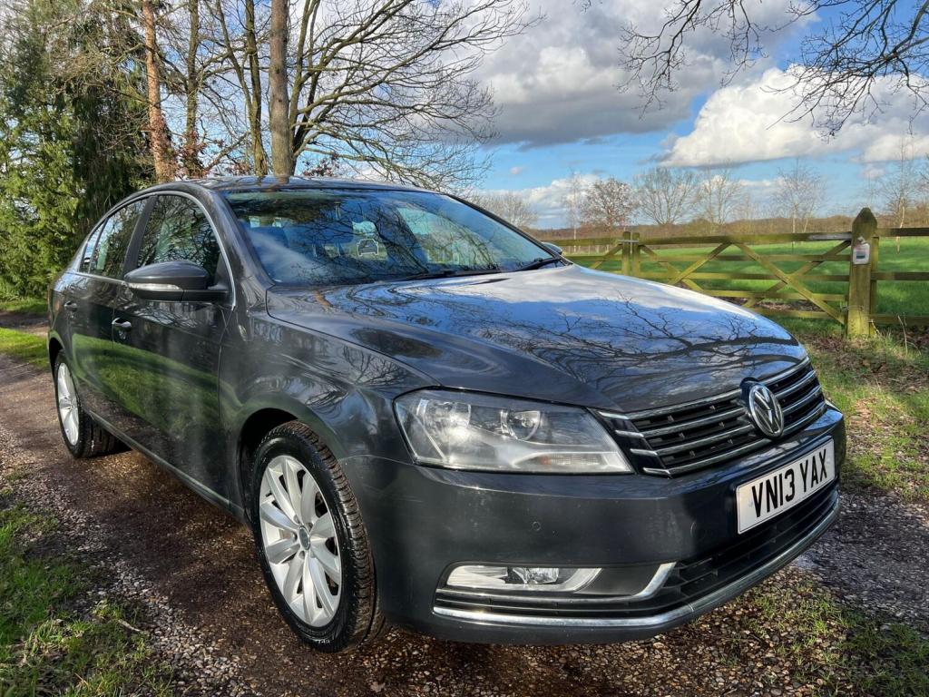 View VOLKSWAGEN PASSAT 1.6 TDI BlueMotion Tech Highline Euro 5 (s/s) 4dr