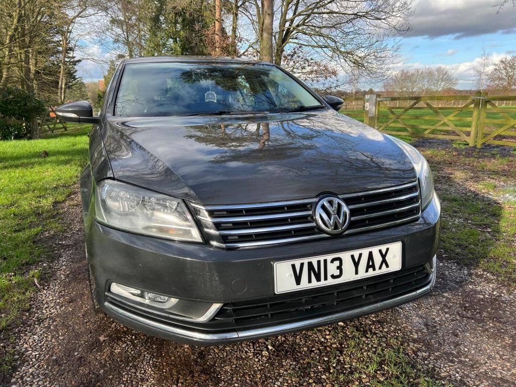 View VOLKSWAGEN PASSAT 1.6 TDI BlueMotion Tech Highline Euro 5 (s/s) 4dr