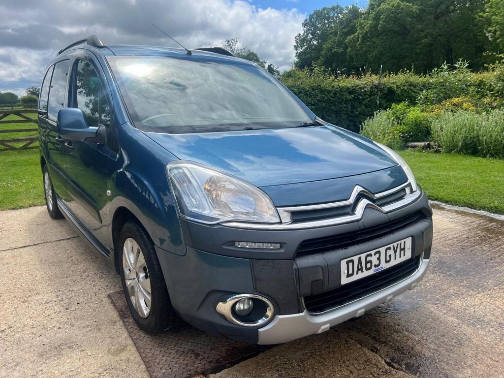 View CITROEN BERLINGO 1.6 e-HDi Airdream XTR Multispace MPV EGS6 Euro 5 (s/s) 5dr