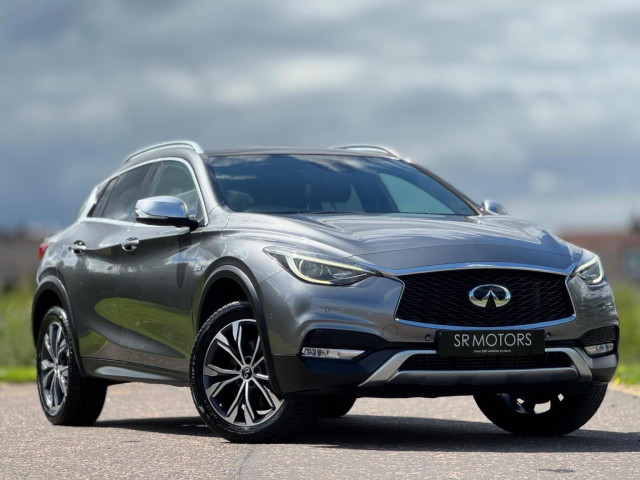 INFINITI QX30