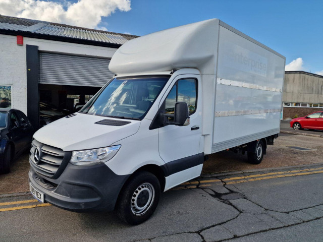 MERCEDES-BENZ SPRINTER