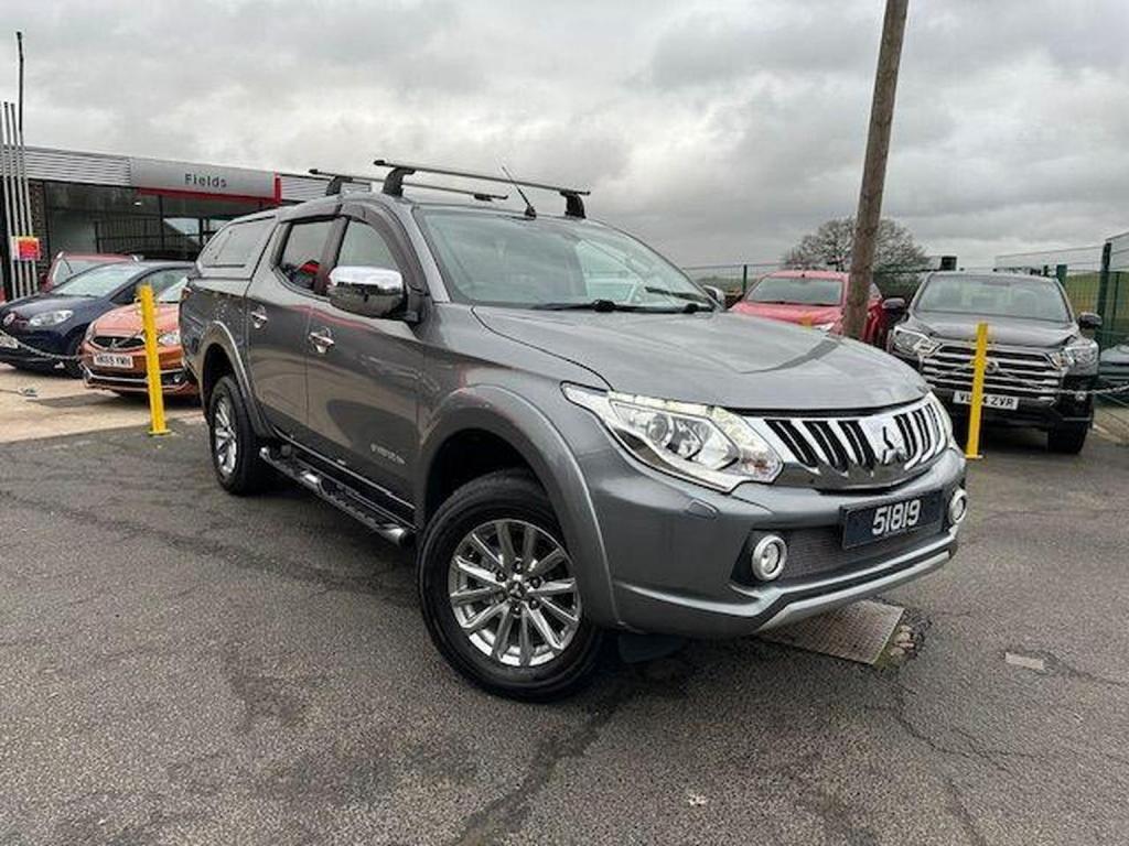MITSUBISHI L200