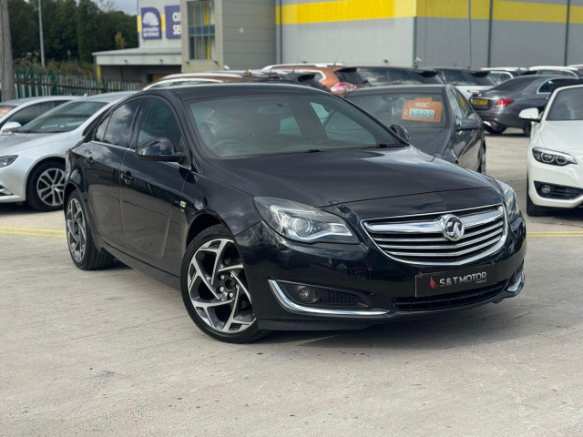 VAUXHALL INSIGNIA