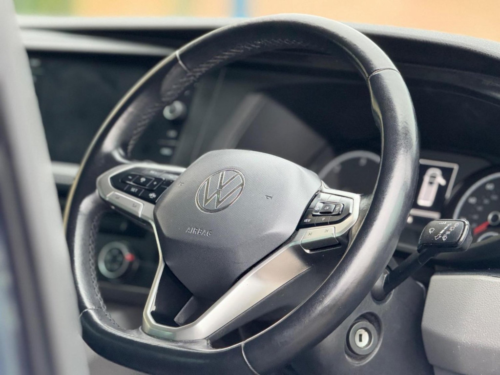 VOLKSWAGEN TRANSPORTER