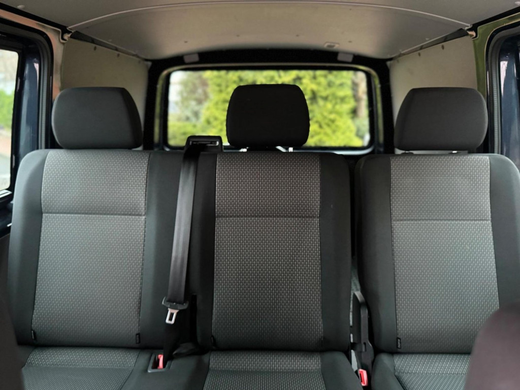 VOLKSWAGEN TRANSPORTER