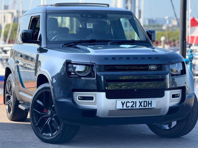 LAND ROVER DEFENDER 90