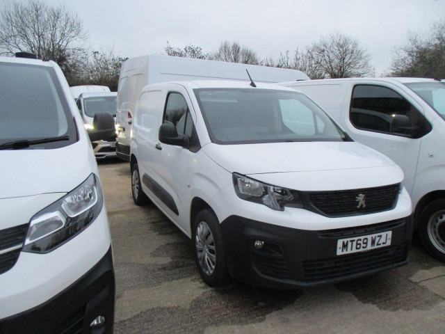 PEUGEOT PARTNER