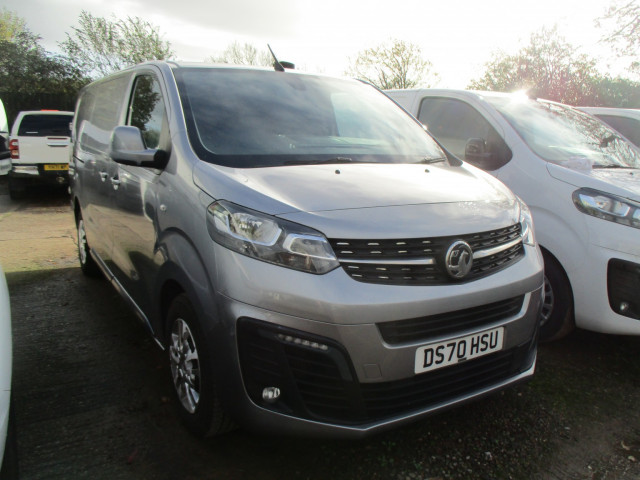 VAUXHALL VIVARO