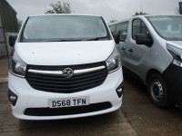 VAUXHALL VIVARO