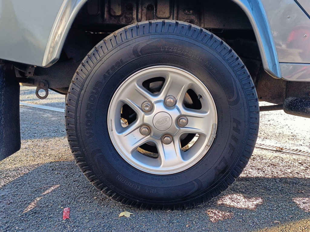 LAND ROVER DEFENDER 110