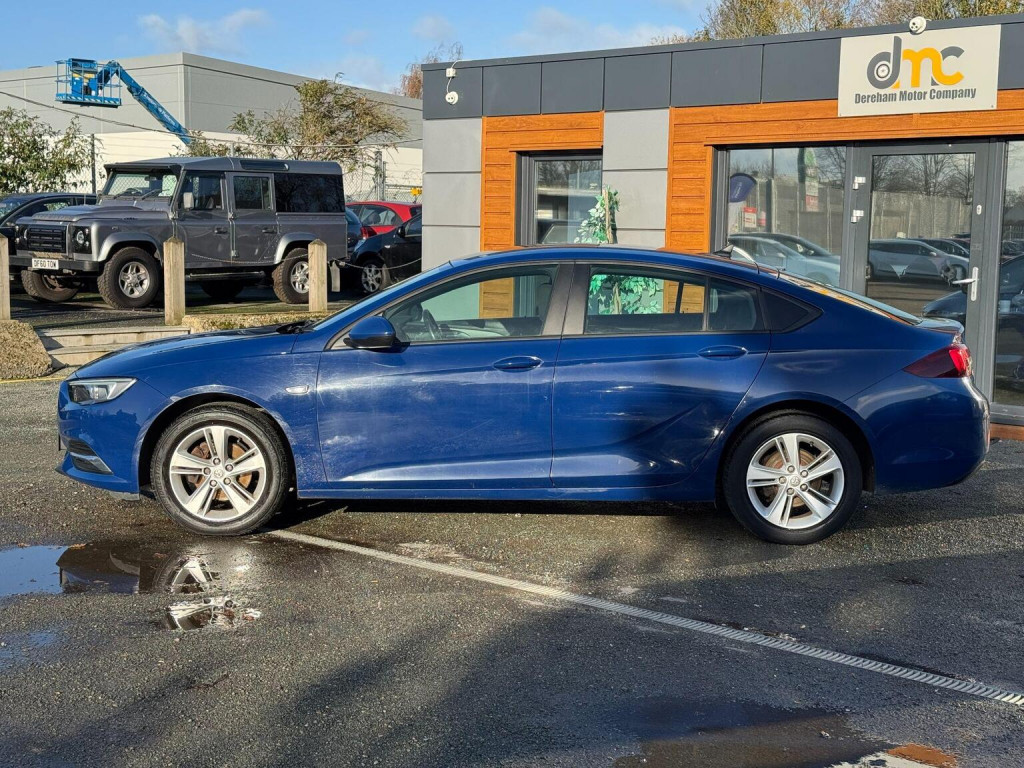 VAUXHALL INSIGNIA
