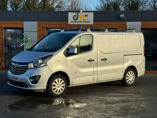 VAUXHALL VIVARO