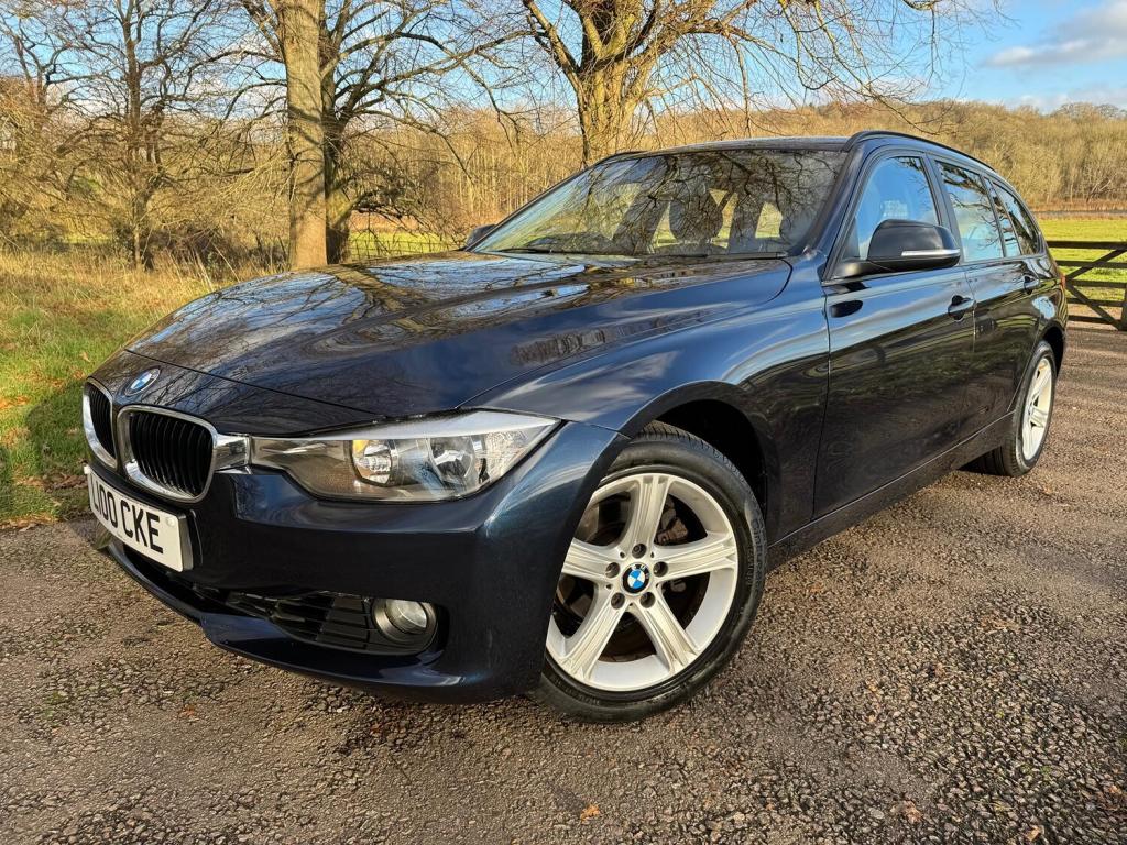 View BMW 3 SERIES 2.0 320i SE Touring